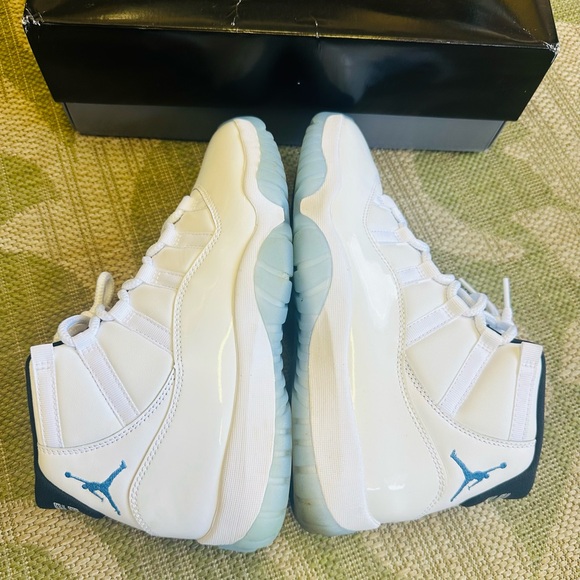 Nike Air Jordan 11 Retro Legend Blue CT8012-104 Size 10 Men Preowned - Picture 4 of 11